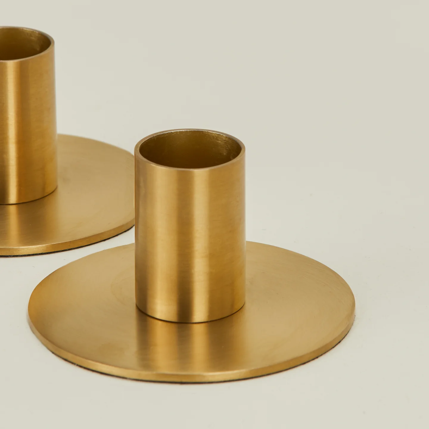 Essential Metal Candle Holders, Set of 2 - Brass - Image 3